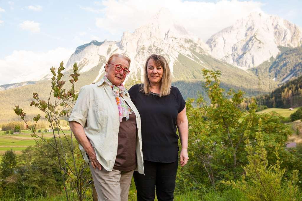 Sporthotel Zugspitze Lermoos Exteriör bild